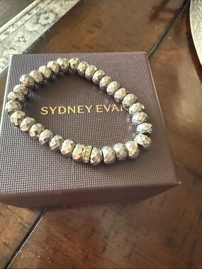 Sydney Evan Hematite Faceted Bead Stretch Bracelet - Silver
